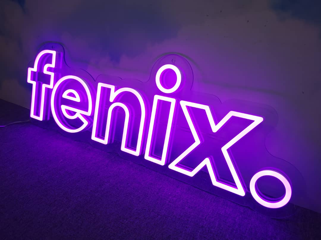 Fenix logotyp i neon